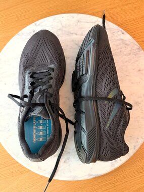 Newton Gravity Plus All-Weather Women's Running Shoes Black - size 10.5 (42)